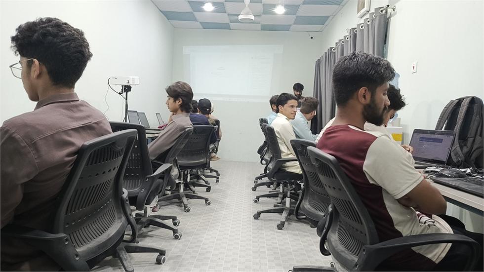 A Web Starter class in progress at the FMETP campus in Hassan Abdal
