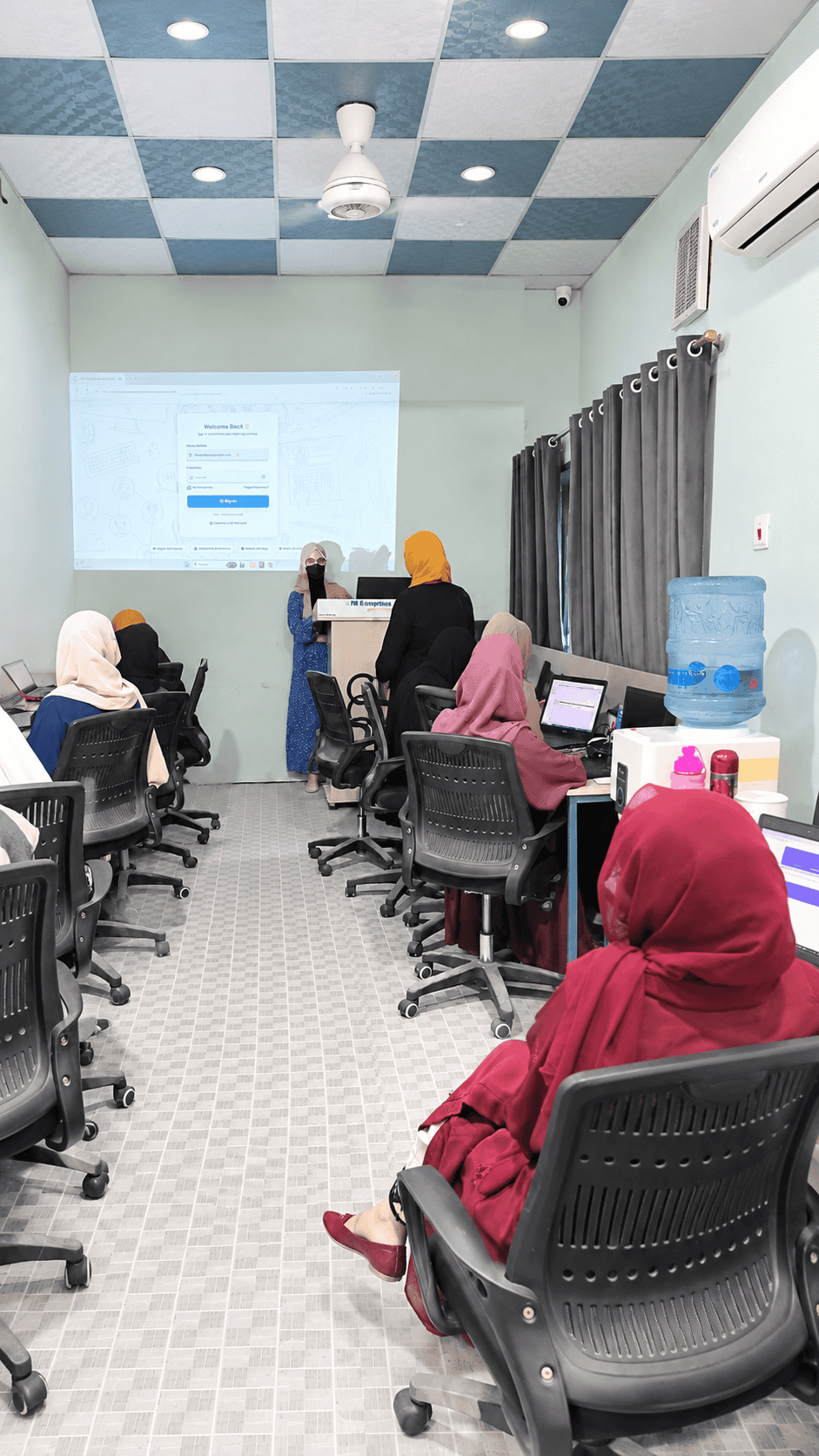 A Web Starter class in session at the FMETP campus in Hassan Abdal