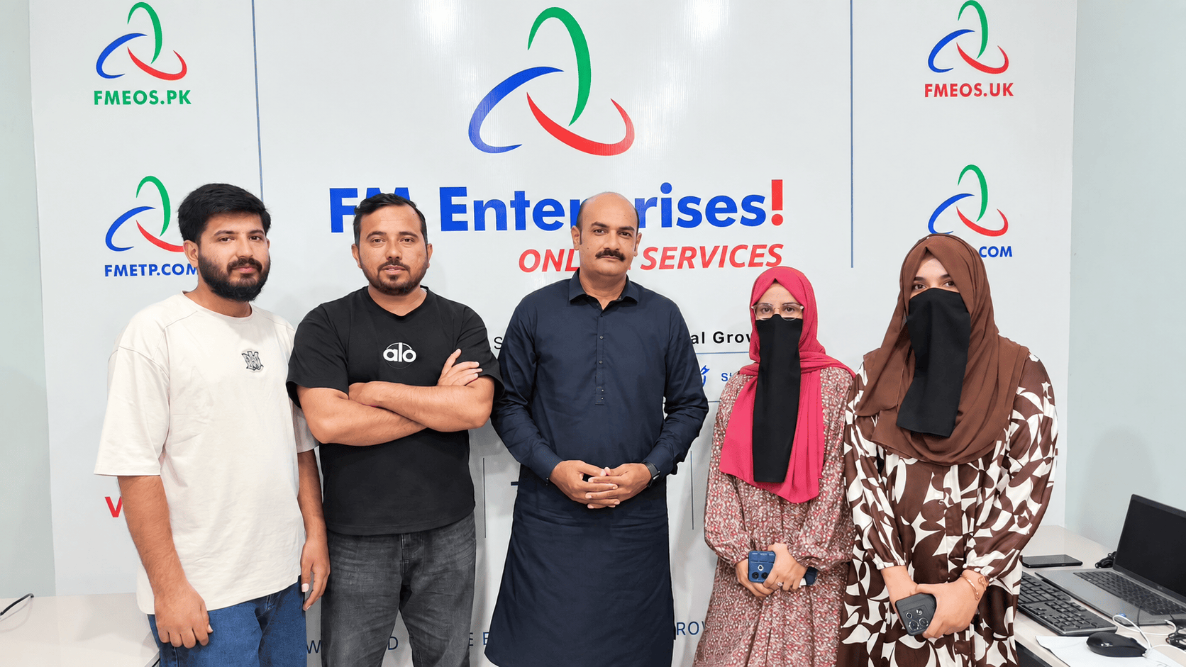 FMETP trainees working together on a project